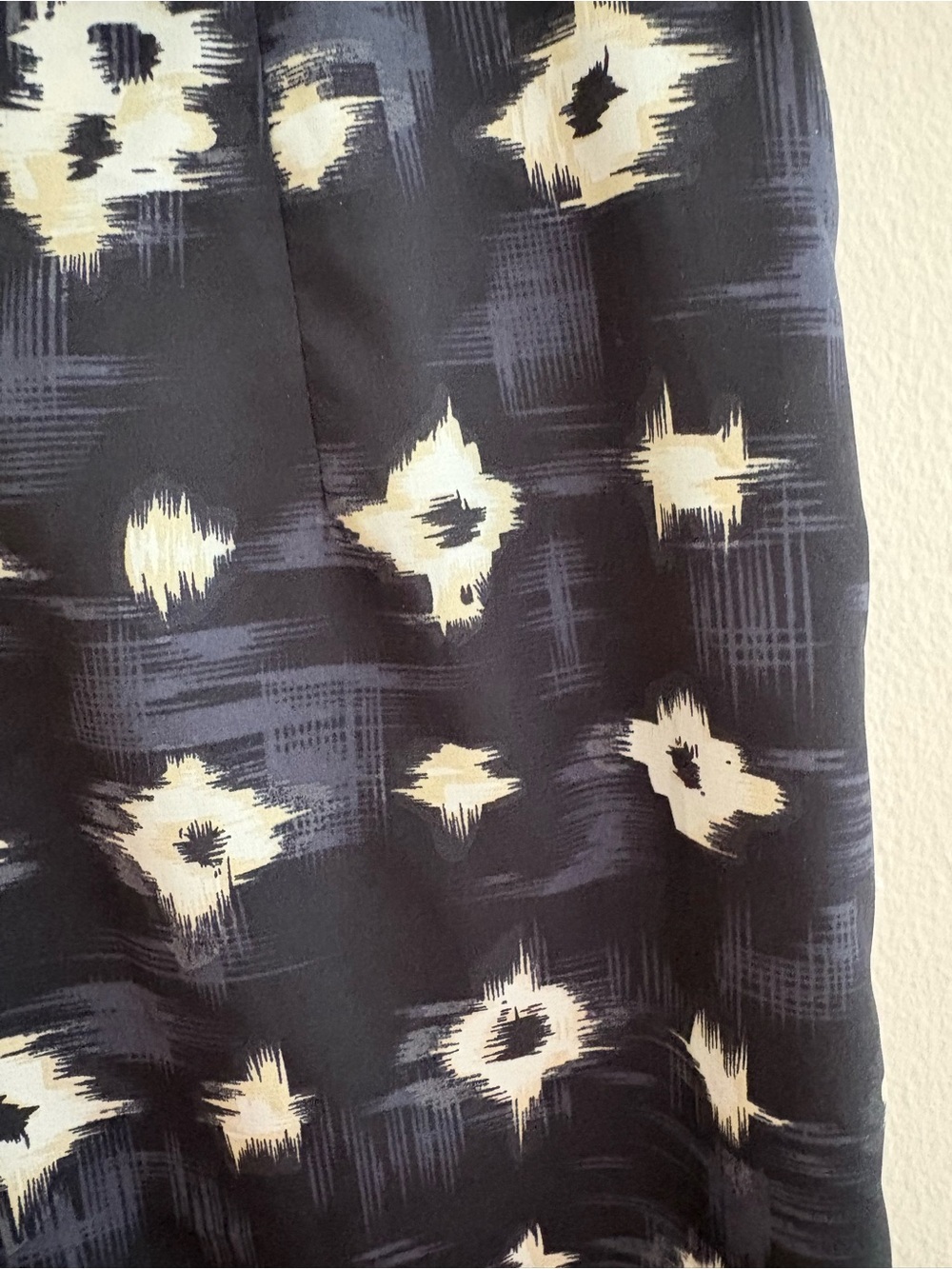Wide-Leg Printed Pants in Navy with Ivory Abstract Motif
